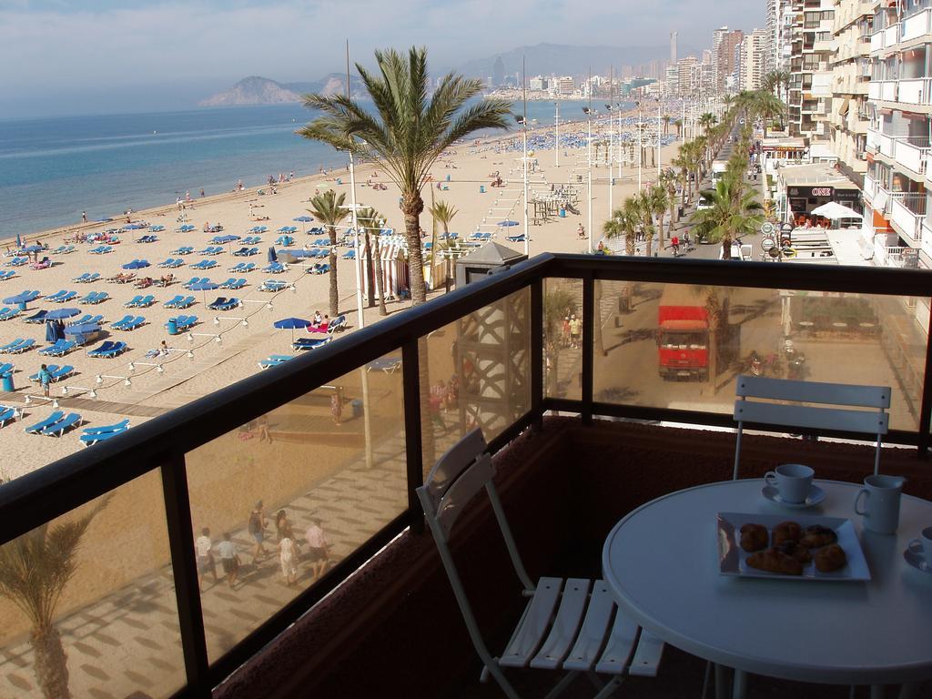 Apartamentos Don Vicente Benidorm Szoba fotó